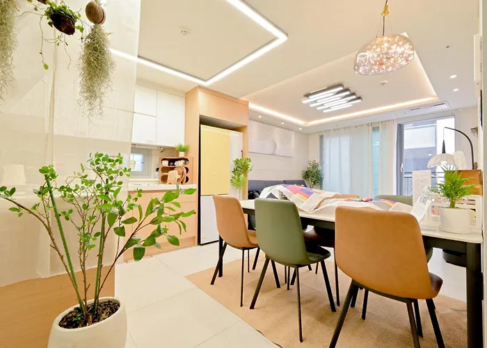 公寓 Komom's House